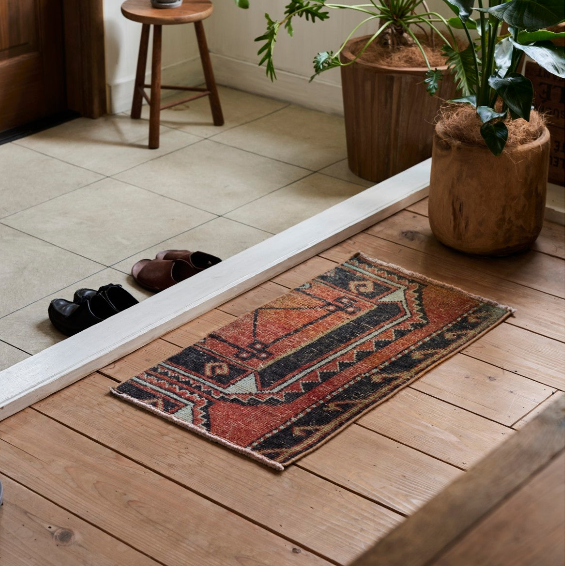 vintage-rug-door-05_15.png?v=