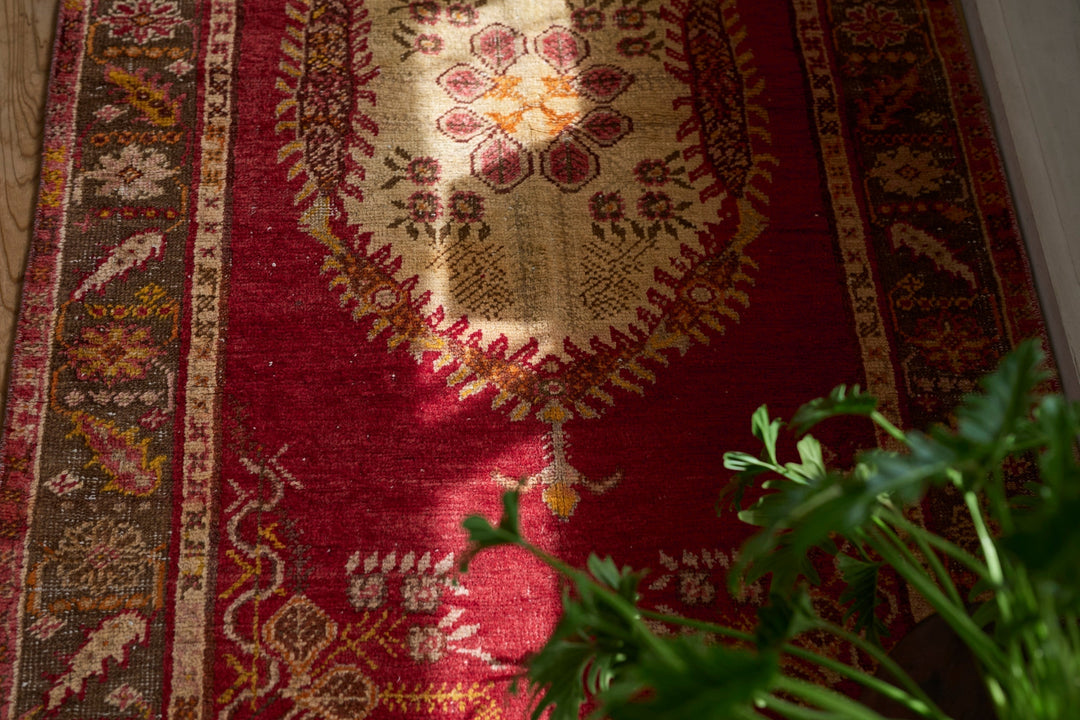 ヴィンテージラグ、はじめの一枚｜暮らしに、時間の深みを敷くということ