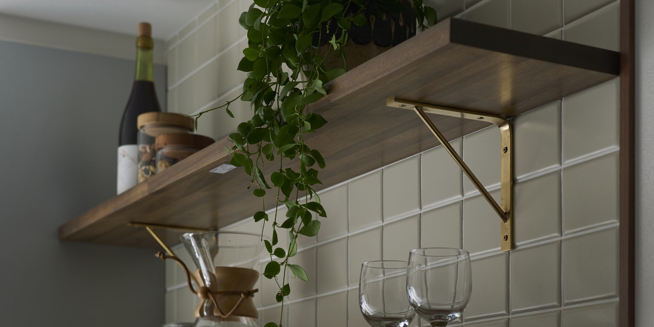 シェルフ・ブラケット