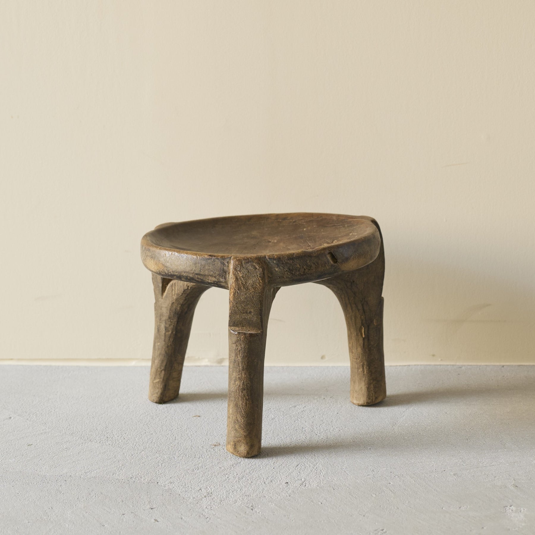 アフリカンヴィンテージ | Hehe Stool 004 | へへ族 – tiflo