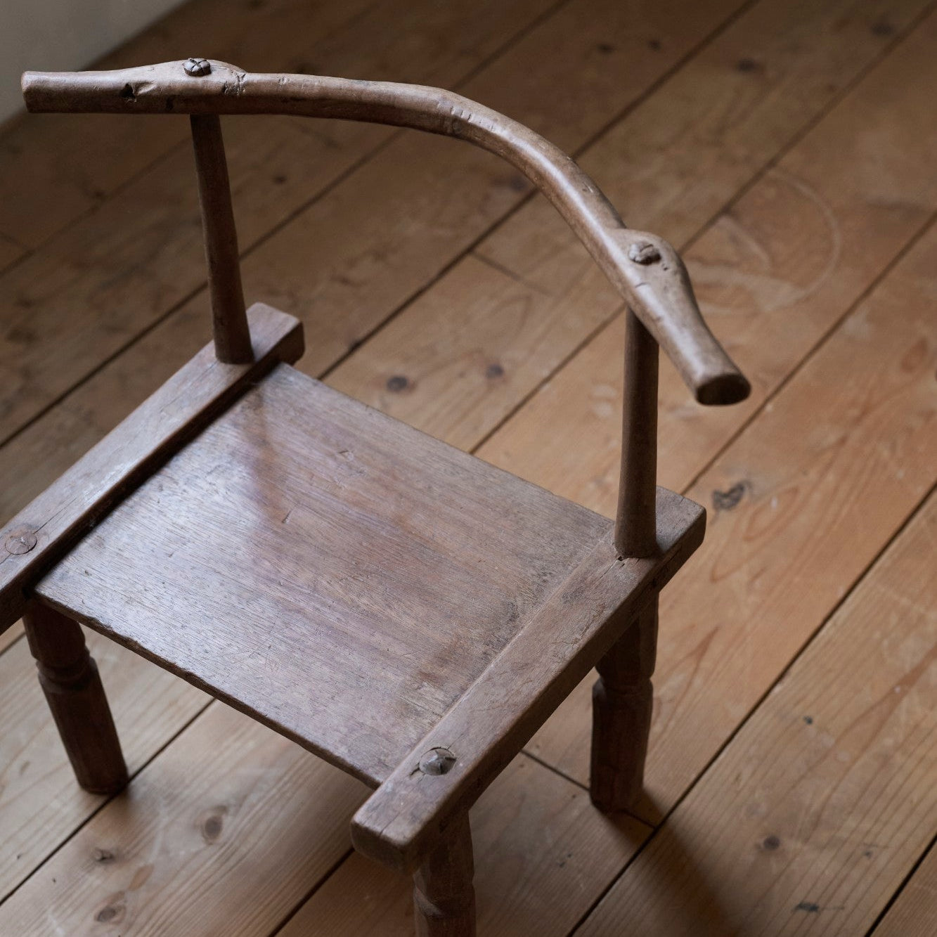 アフリカバウレ族、椅子''古いもの\" バウレ族の椅子 アフリカの家具 スツール （p578-12