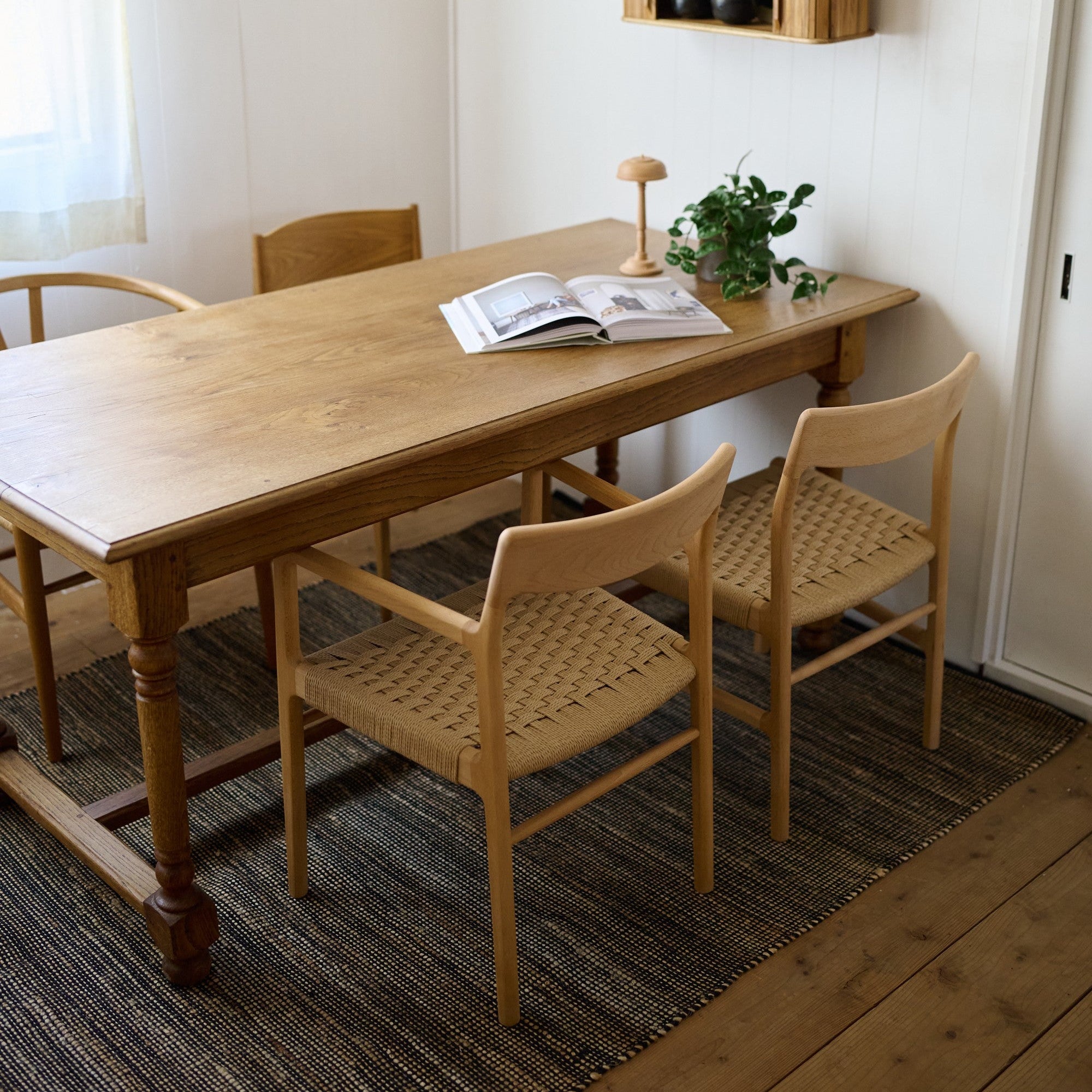 ダイニングチェア | BRICK arm chair – tiflo