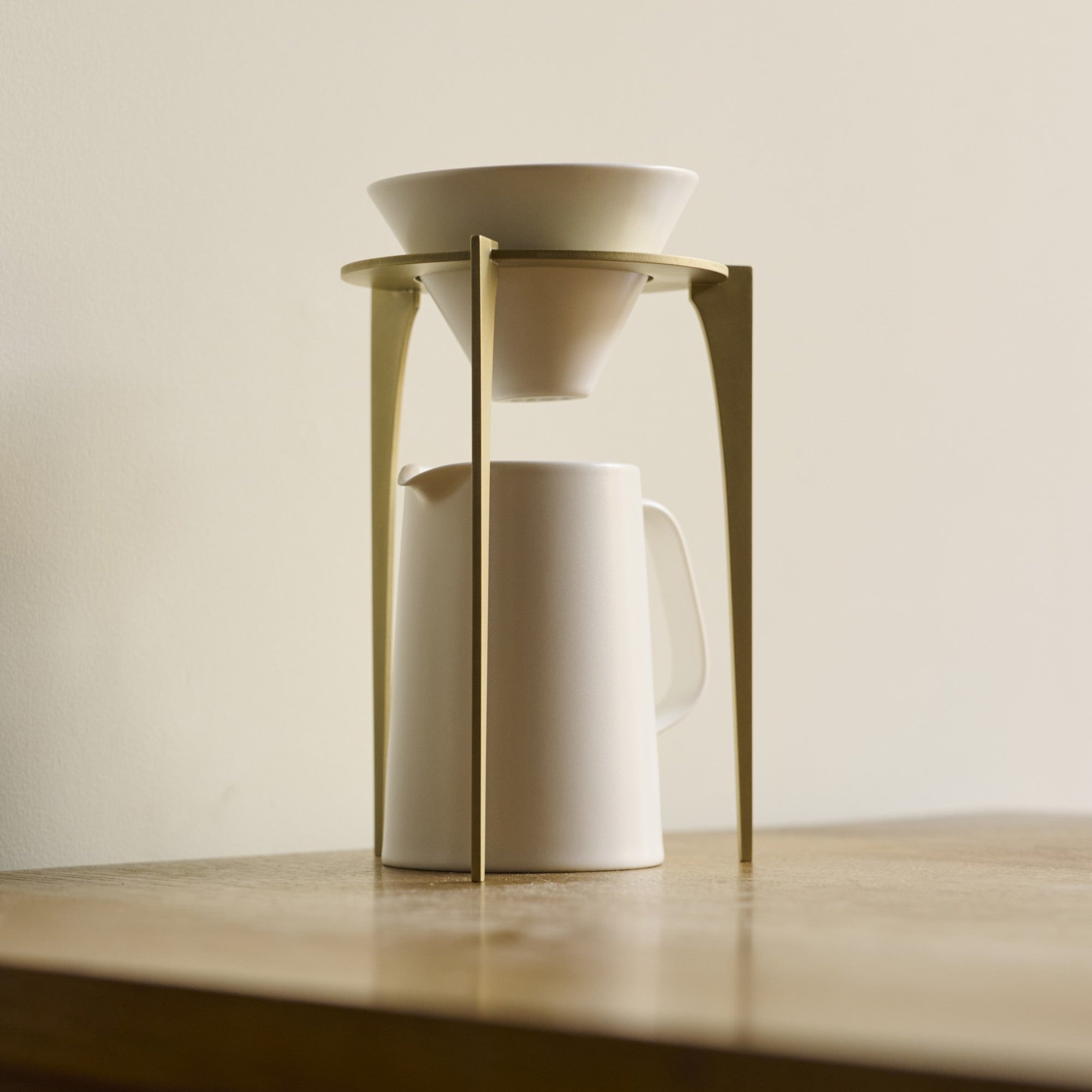 コーヒーグッズ | Coffee Dripper & Stand Set Ceramic – tiflo