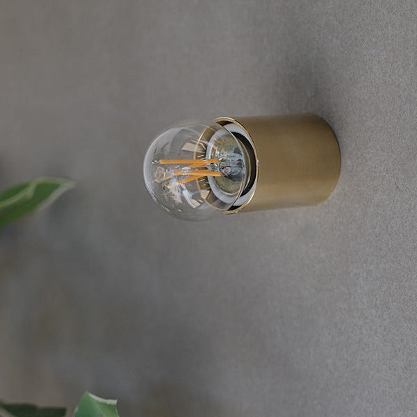 使用場所やシーンに合わせて、取り付ける電球をお選びください。