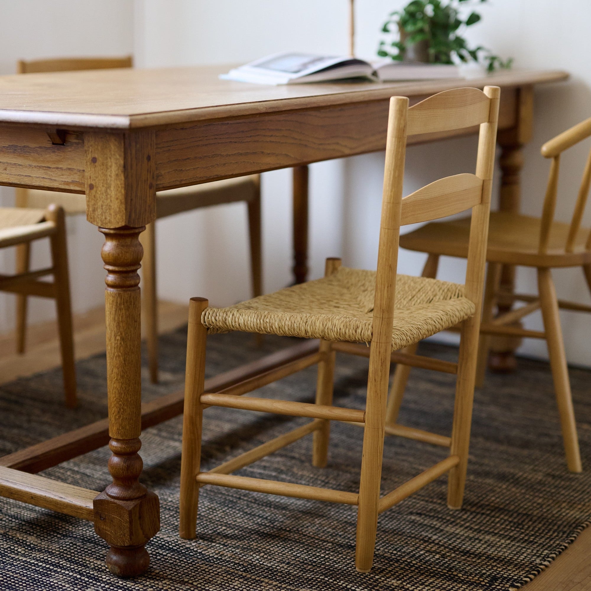 受注生産】ダイニングチェア | Flat side chair – tiflo