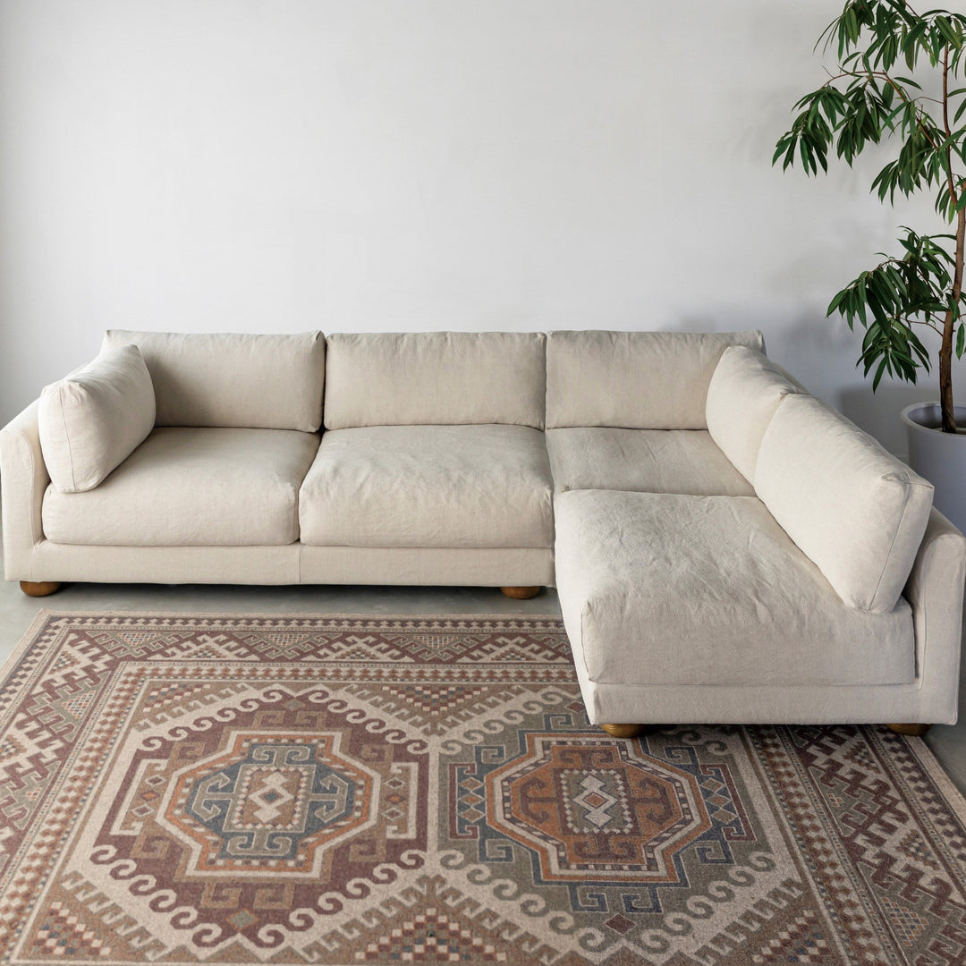 2台組み合わせれば、広々としたL字カウチソファにも拡張できます。