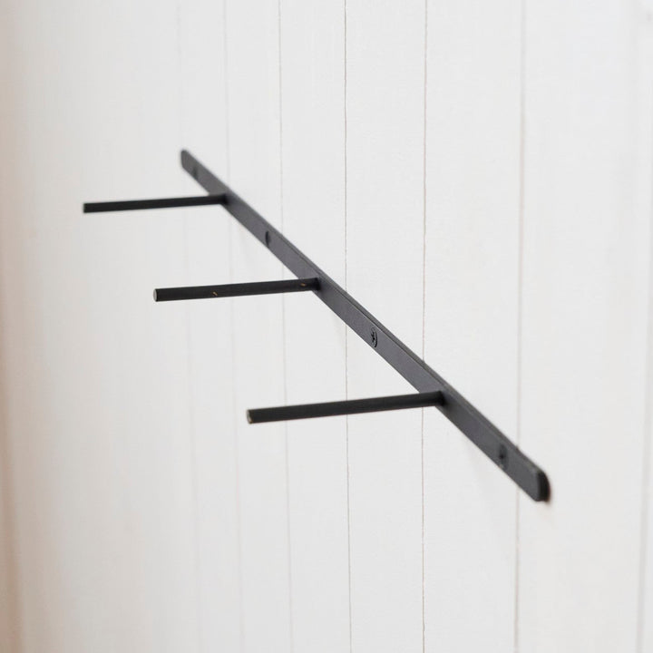 電動ドライバーがあれば取付もスムーズ。DIY初心者でも取り付けやすい設計です。