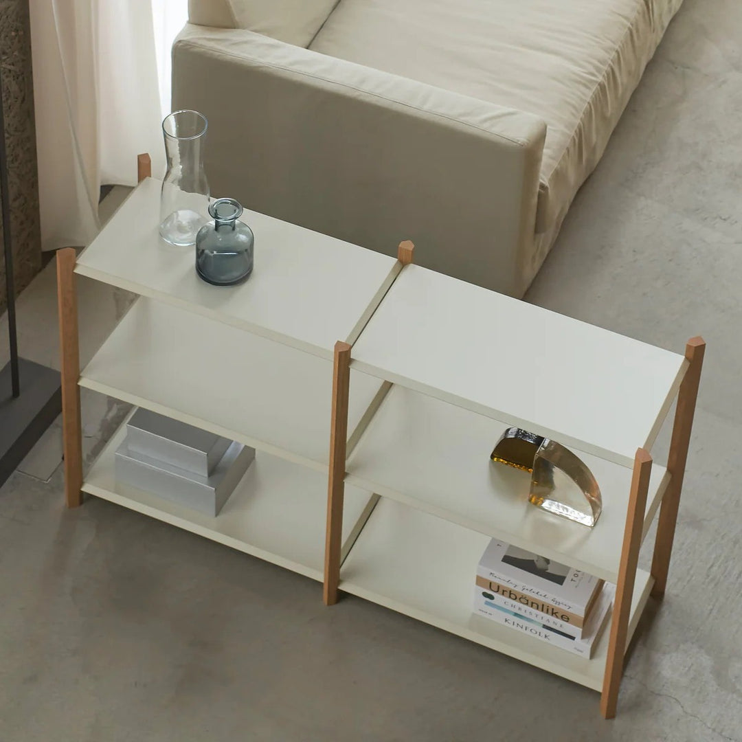 空間に広がりをもたらす、静かな水平のラインが美しい。