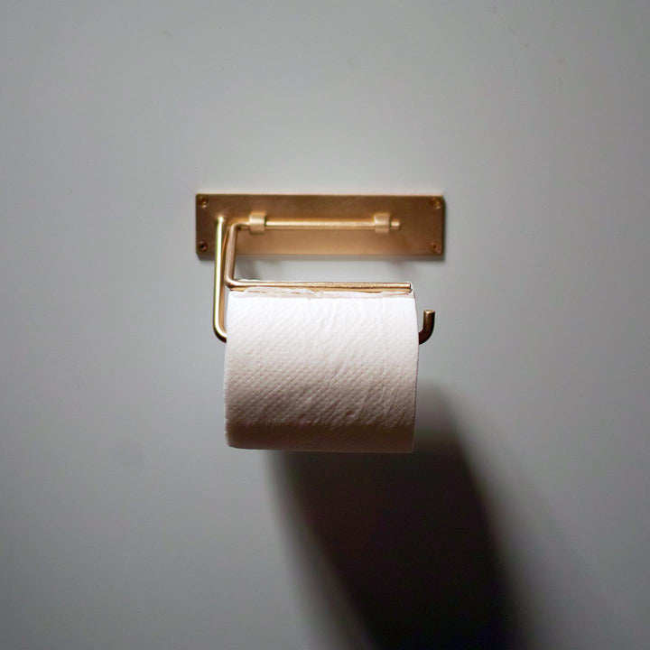 コンパクトな設計のため、限られた広さのトイレ空間でも圧迫感が出にくい設計に。