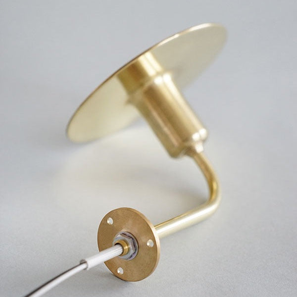 電気工事をして設置するタイプ。必ず電気工事士資格者による取付けをお願いします。