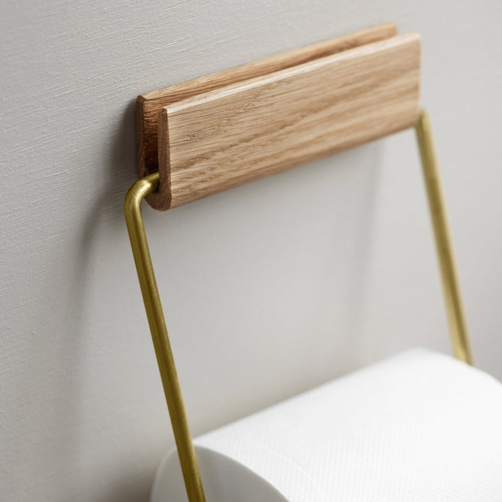 FSC認証オーク材を使用。環境に配慮した、上質な木材です。