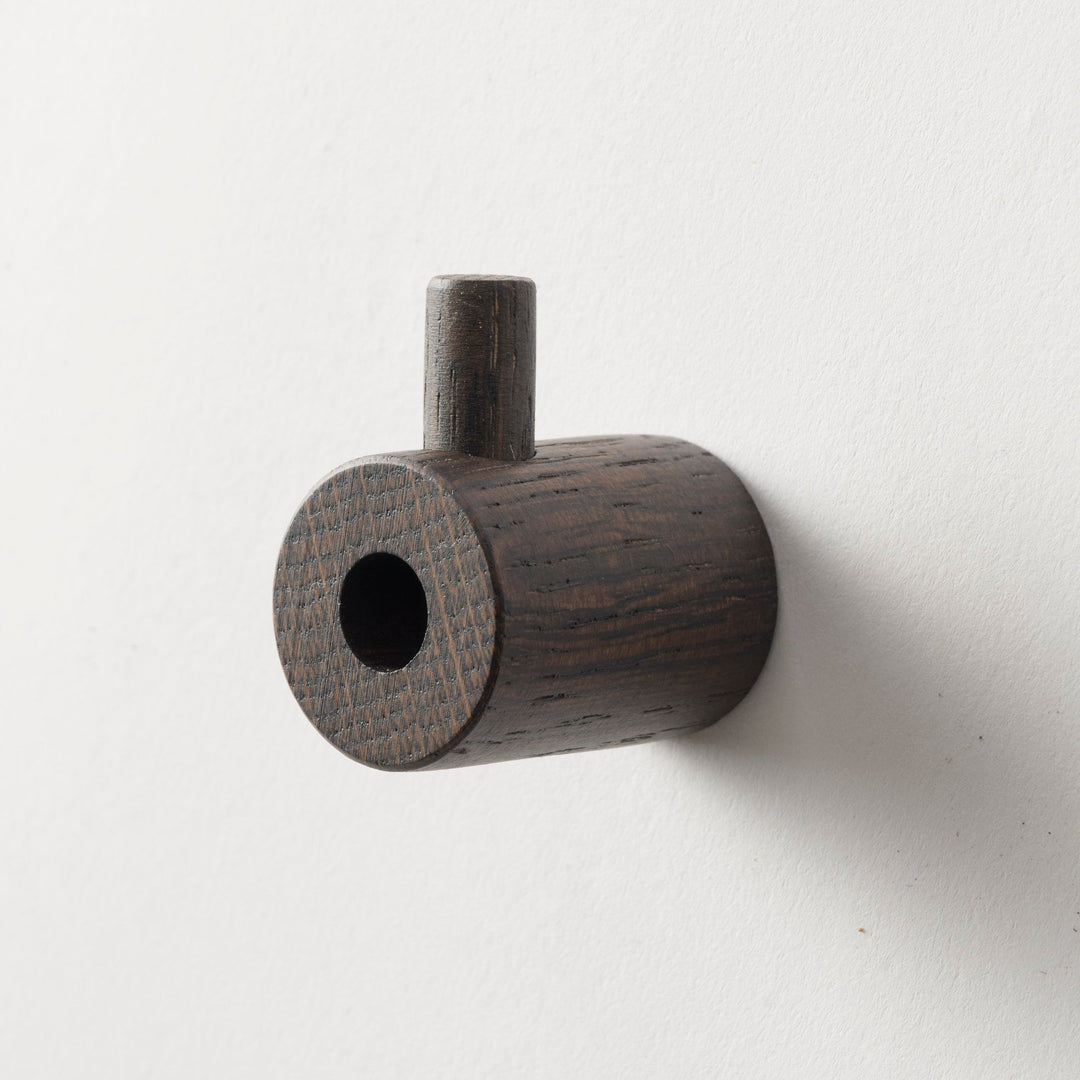 カラー：Smoked Oak