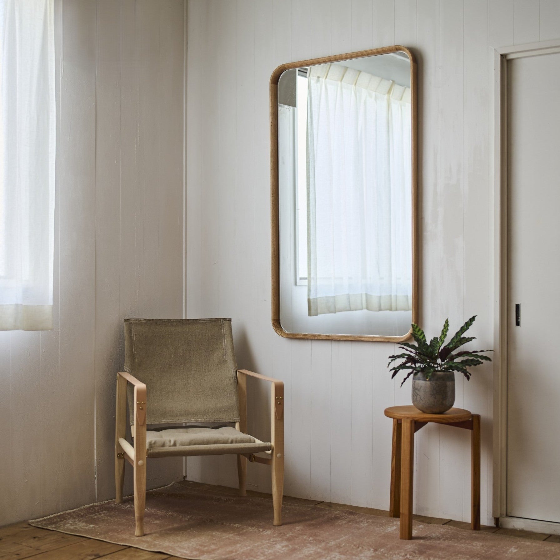 壁掛けミラー | Oak frame ミラー Square – tiflo