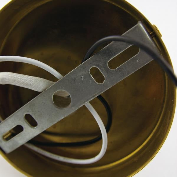 バックフォルム。電気工事士による取付けが必要です。