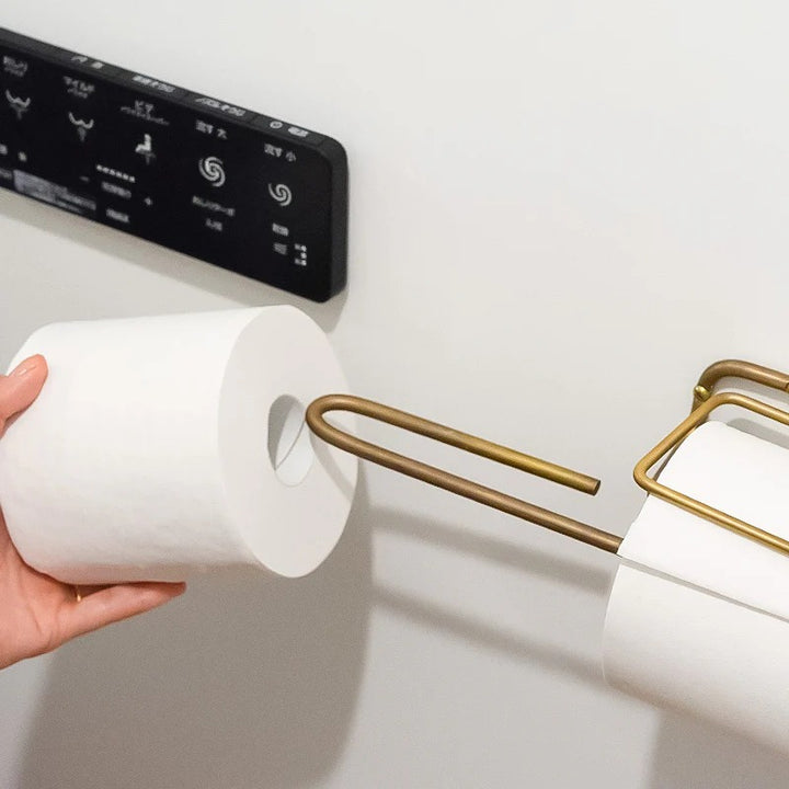 使い切ったときにも隣のロールへ移れる。交換の頻度を抑えたいご家庭にも。