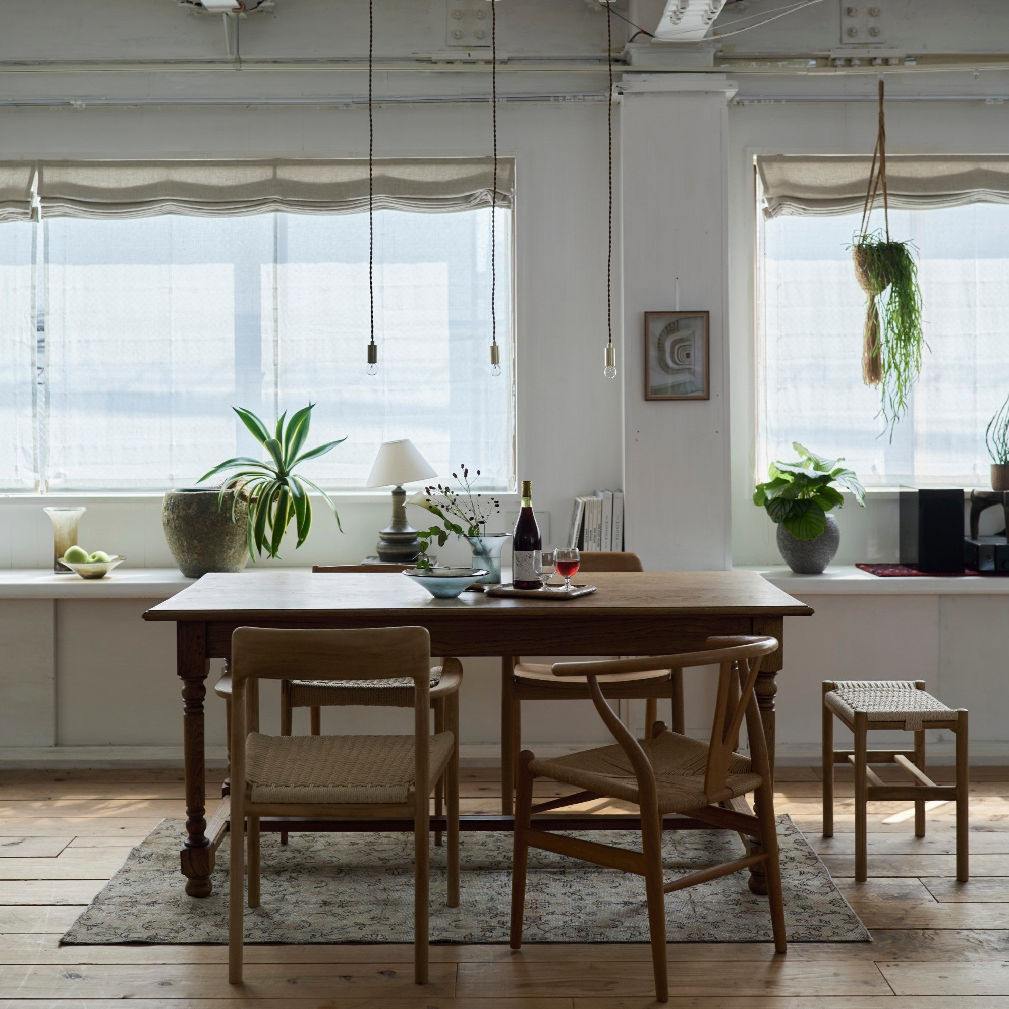 コンパクトだからこそ、多灯使いの楽しみが広がります。