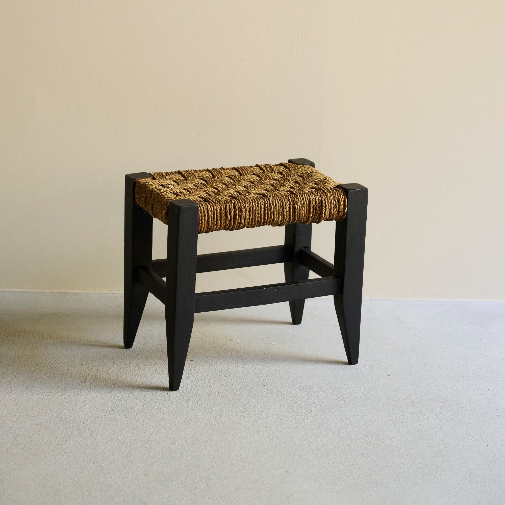 希少 ヴィンテージ ヒッチコックチェア スツール ラッシュシート 黒×ゴールド ヴィンテージ家具 | Rush Seat Stool 001 – tiflo