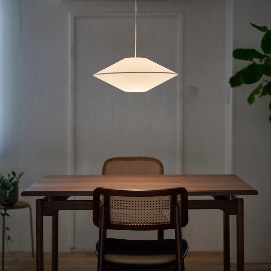 サイズ：M（直径 47cm × 高さ 18.5cm）