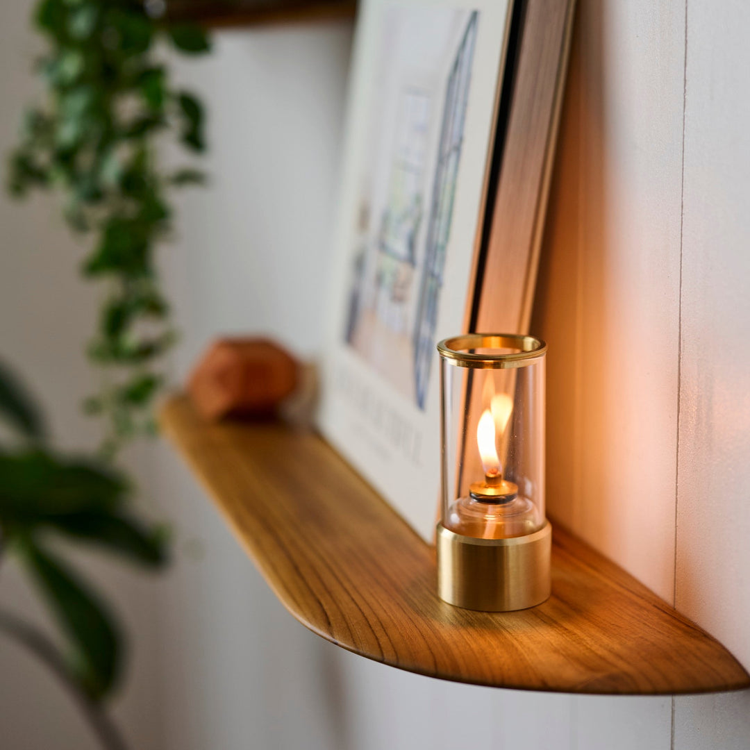 角を丸くカーブさせた「Smooth」デザイン。やわらかな印象を与えます。