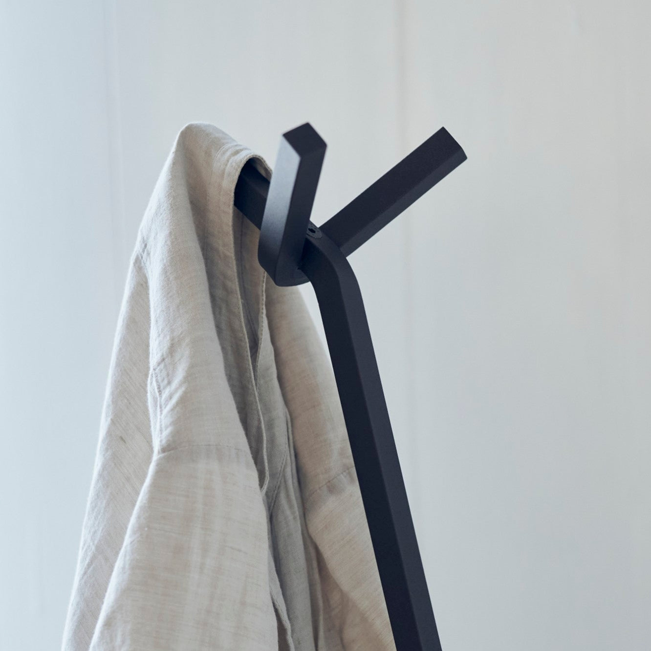 ハンガーラック | UNO HANGER – tiflo