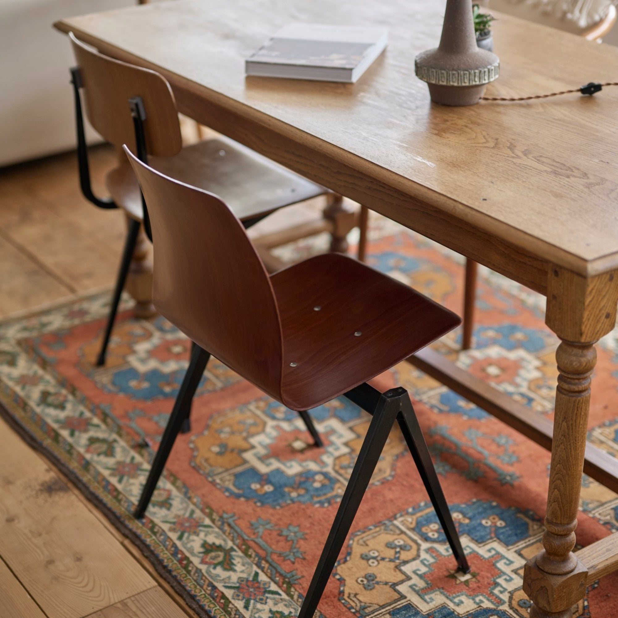 ヴィンテージ家具 | S-22 Chair | Galvanitas | 1960年代 – tiflo