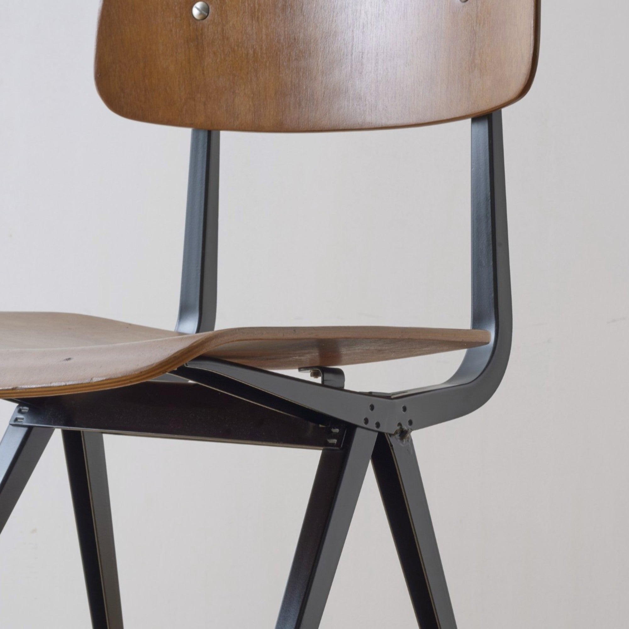 ヴィンテージ家具 | Result Chair (リザルト・チェア) | Ahrend社