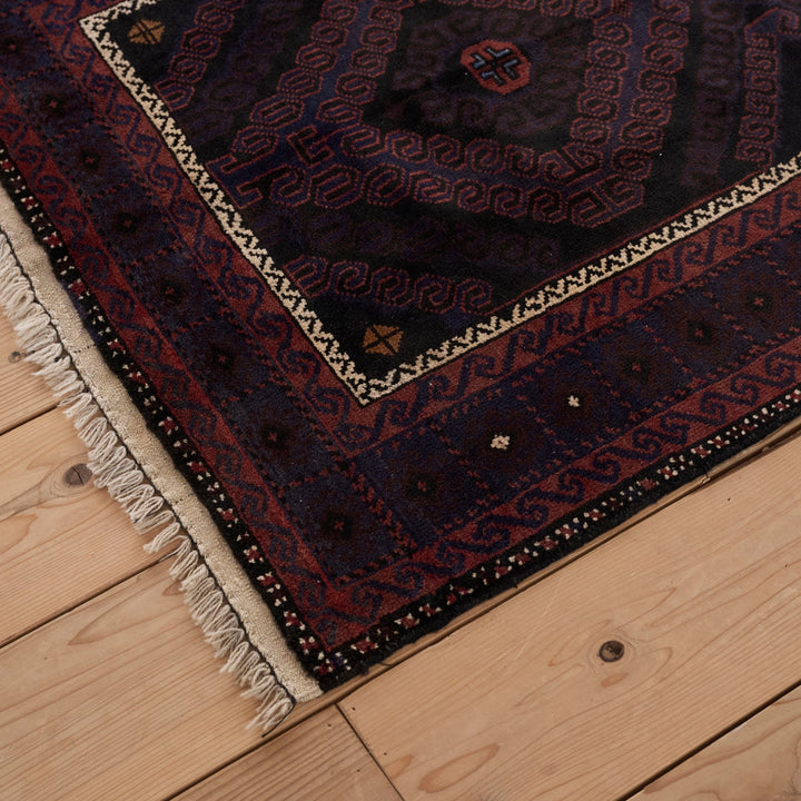 フリンジ約35mm。手織りならではの、細部まで丁寧な仕上がり。