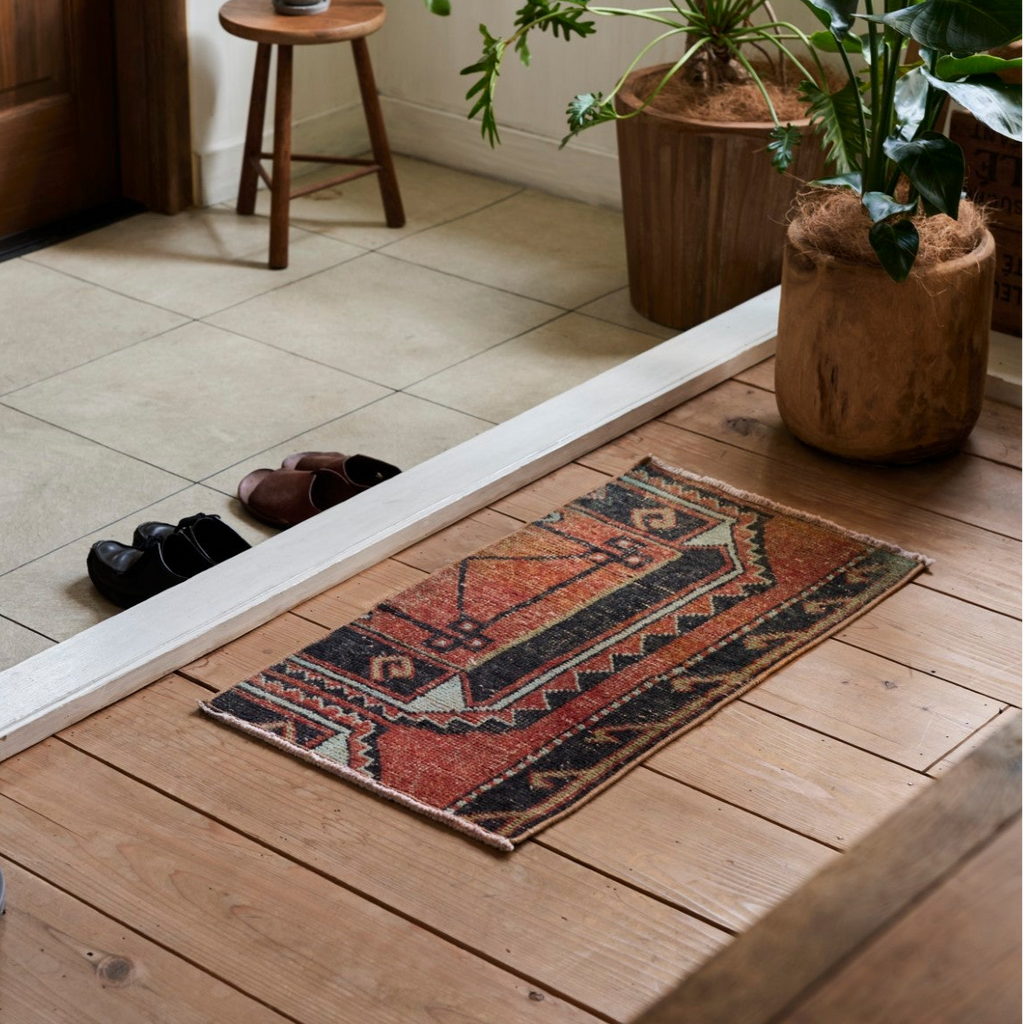 vintage-rug-door-