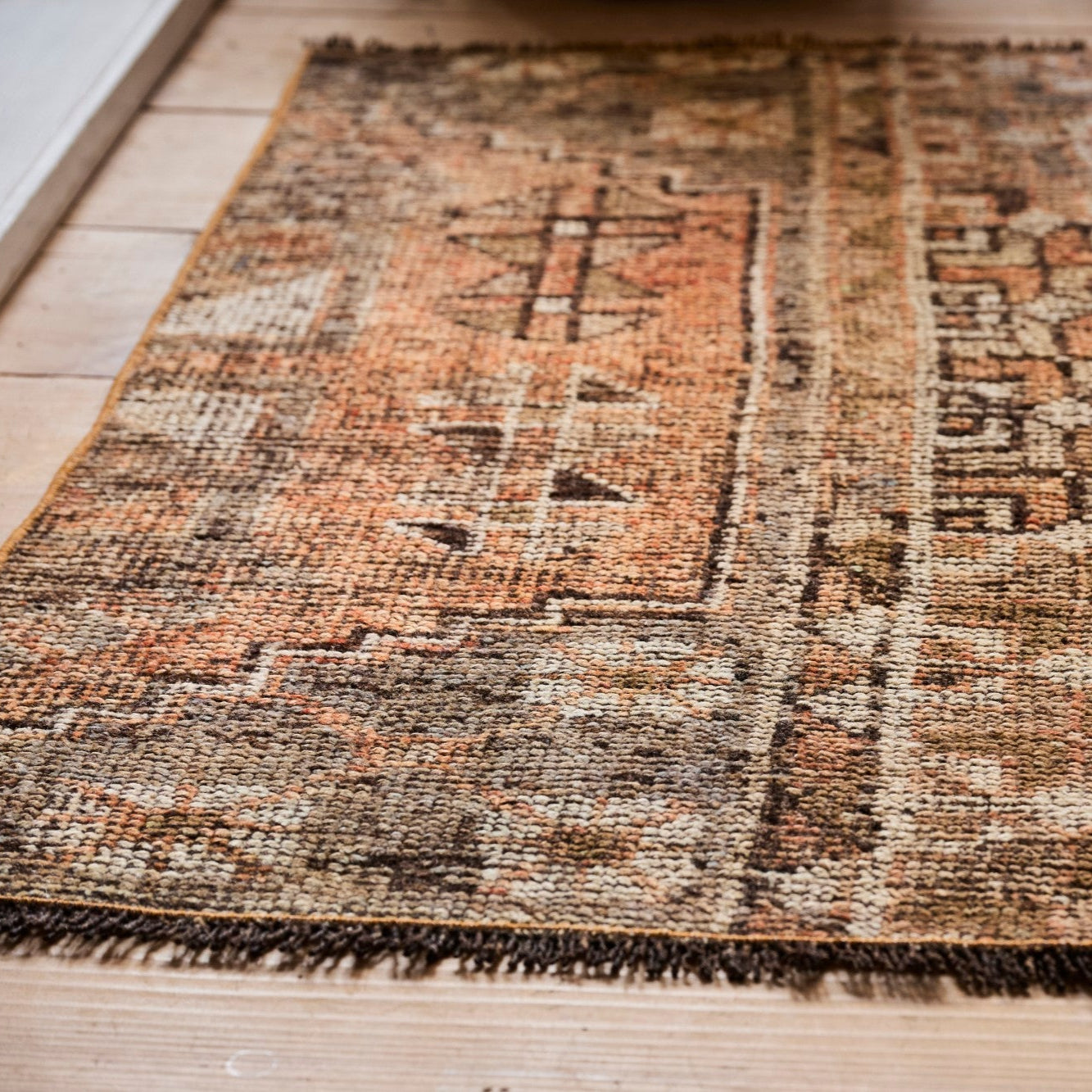 ヴィンテージラグ | トルコ・ドアサイズ No.06 | 茶色 | 102×51 – tiflo