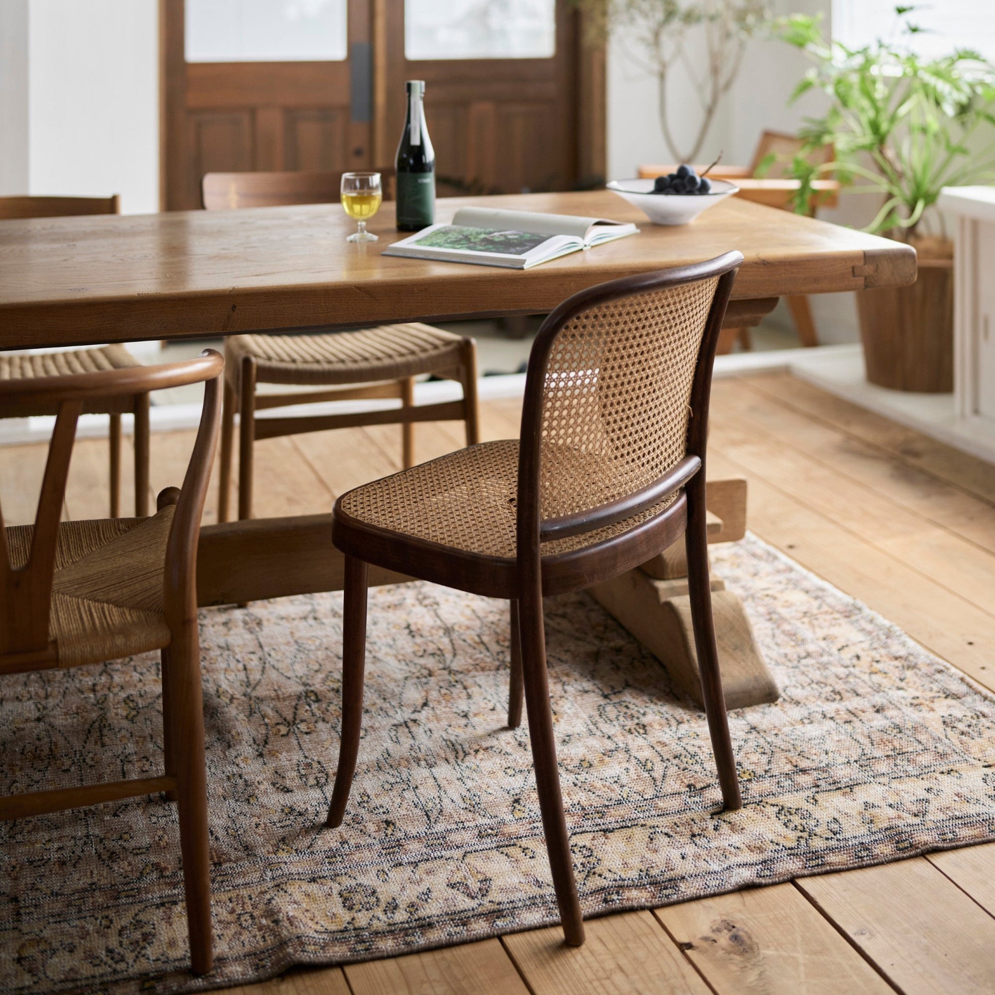 【人気の紋章柄】83×157 トルコヴィンテージラグ MS044 人気の紋章柄】83×157 トルコヴィンテージラグ MS044 人気の紋章柄】83