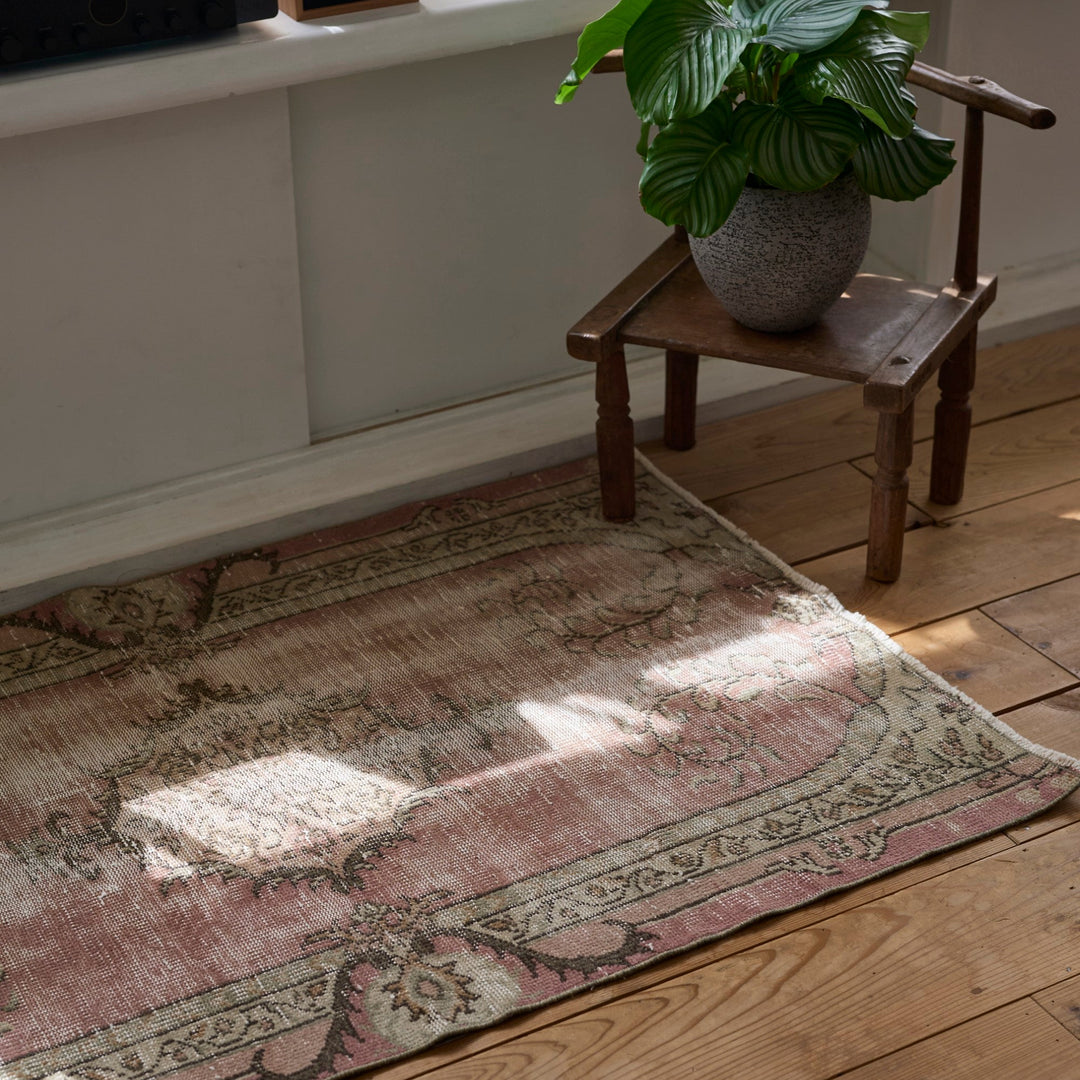 ヴィンテージラグ　トルコ・イスパルタ No.07