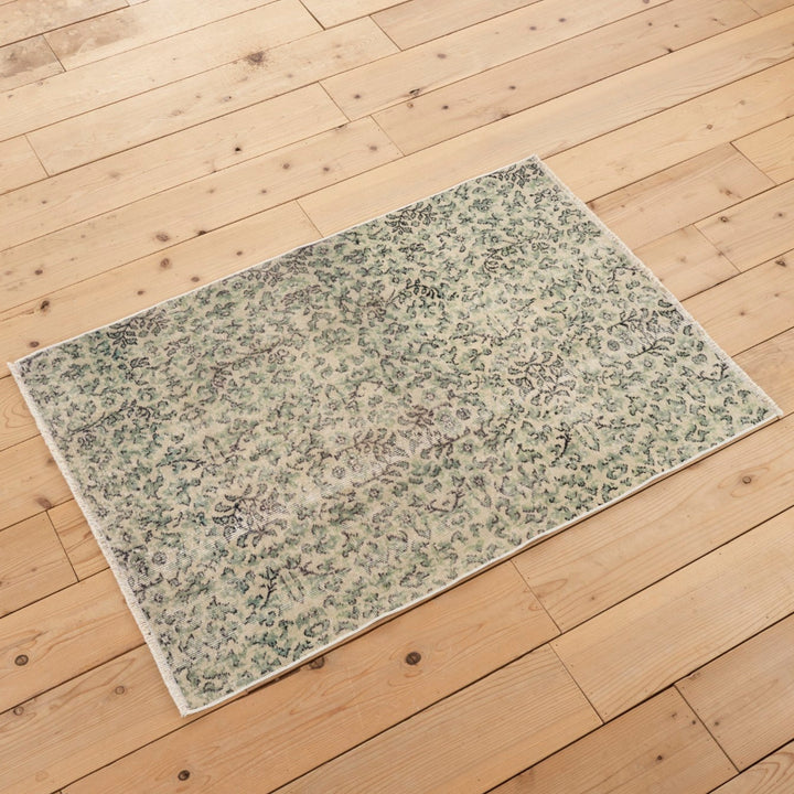 ヴィンテージラグ　トルコ・イスパルタ No.08