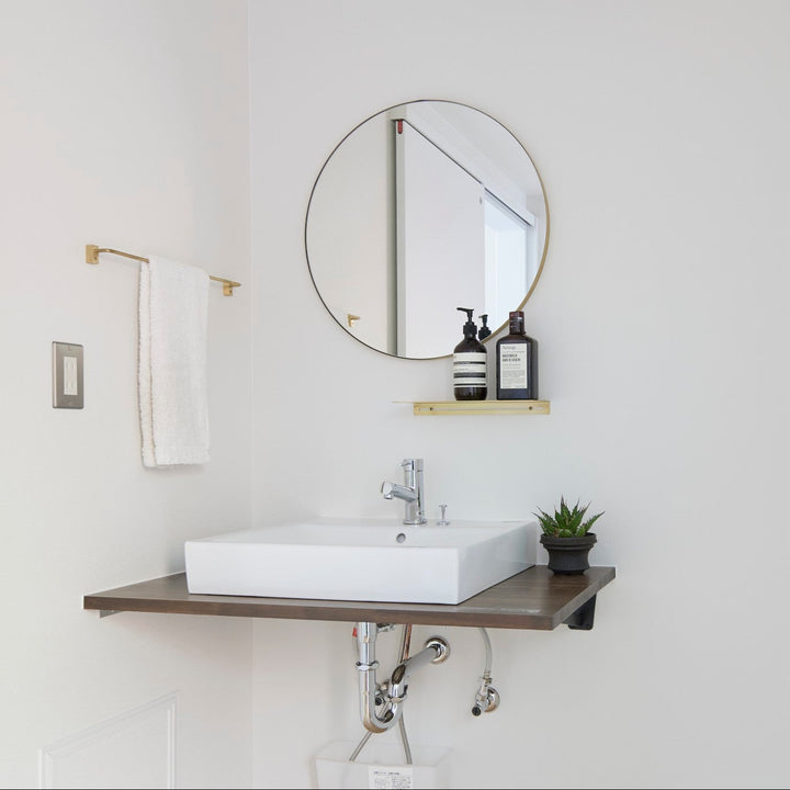 たっぷり43cmのロングサイズで、フェイスタオルも安定して掛けられます。